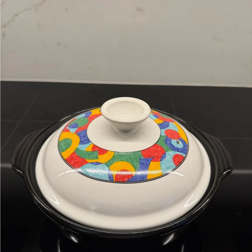 Colorful Retro Pattern Covered Casserole Dish